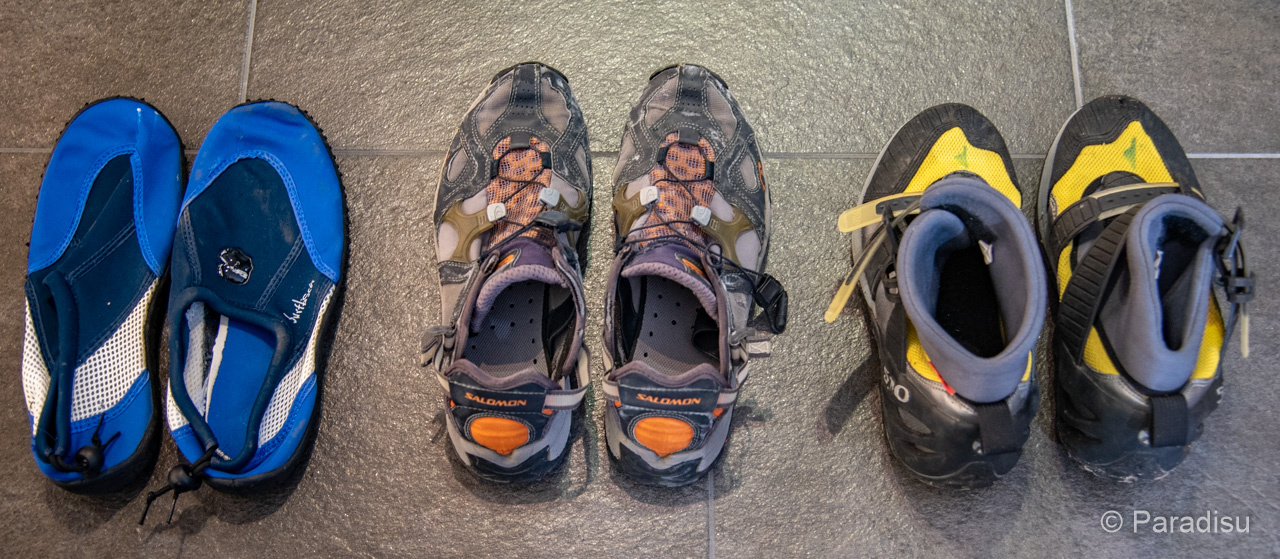 Ausrüstung Flusswandern Schuhe